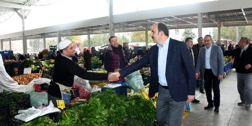 (Tekrar) Başkan Altay: “Amacımız esnafımızın ve vatandaşımızın daha iyi şartlarda alışveriş yapabilmesi”