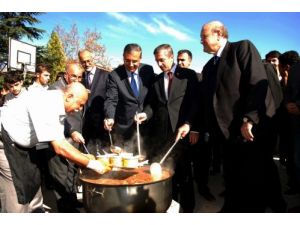 Gaziantep Lisesi’nden Kardeşlik Aşuresi