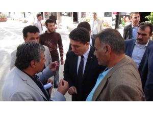 Vali Cengiz: Gazetecilerin Sağduyulu Yaklaşımı Olumlu Katkıda Bulunuyor