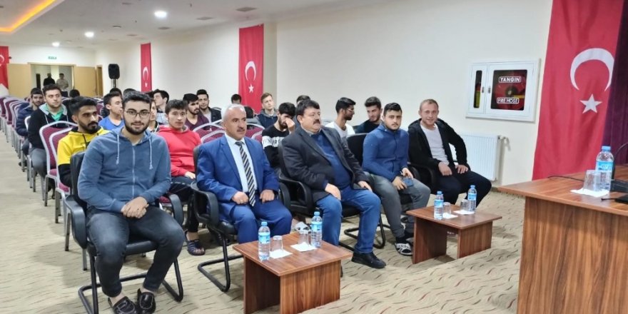 Beyşehir’de üniversite öğrencilerine ‘tütünle mücadele’ konferansı