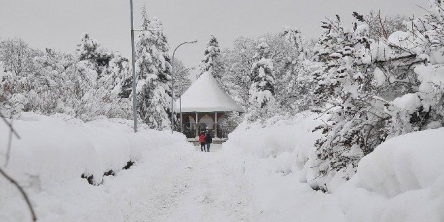 Akşehir'de okullar tatil edildi