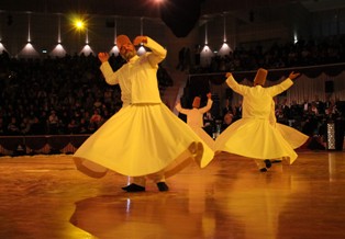 Şeb-i Arus'da doluyuz