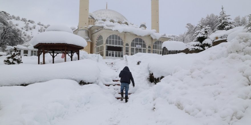 Konya’nın yüksek kesimlerinde kar etkili oluyor