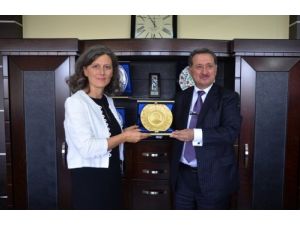 Almanya Müsteşar: Btü İle Eğitimde İlişkileri Destekleriz