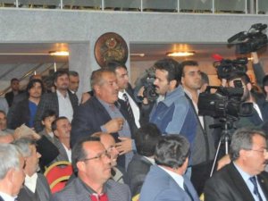 Konyalı çiftçiden bakana şok protesto!