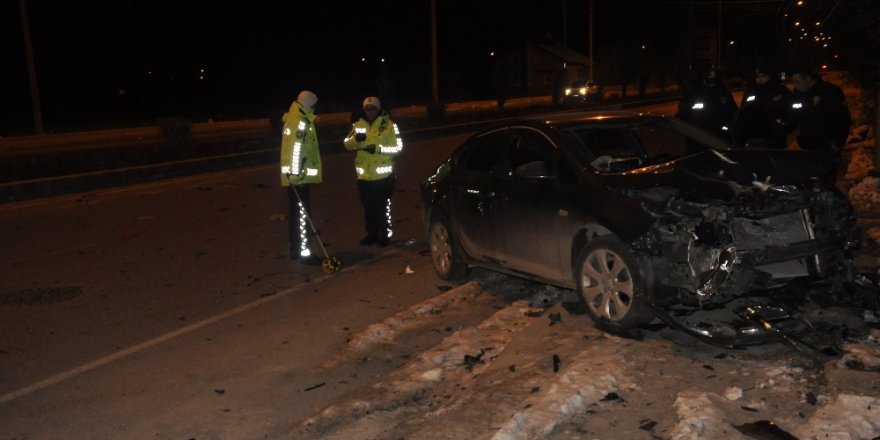 Seydişehir’de otomobiller çarpıştı: 3 yaralı