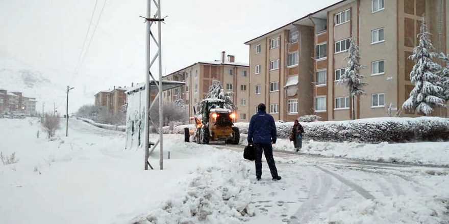 Halkapınar'da yoğun kar yağışı