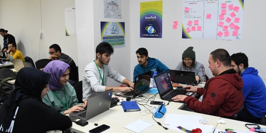 Konya’daki dijital oyun geliştiricileri “Global Game Jam”de buluştu