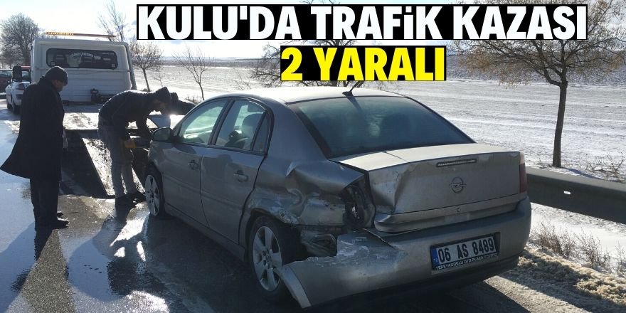 Kulu'da otomobil bariyerlere çarptı: 2 yaralı