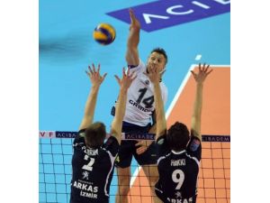 Fenerbahçe Grundig: 3 - Arkas Spor: 2