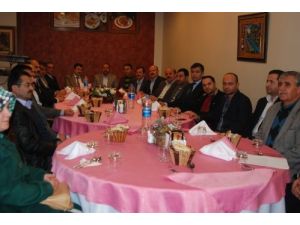 Dershanelerin Kapatılmasına Elbistan’dan Sivil Tepki