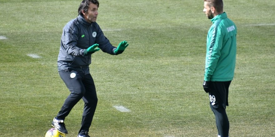 Konyaspor’da Göztepe maçı hazırlıkları sürüyor