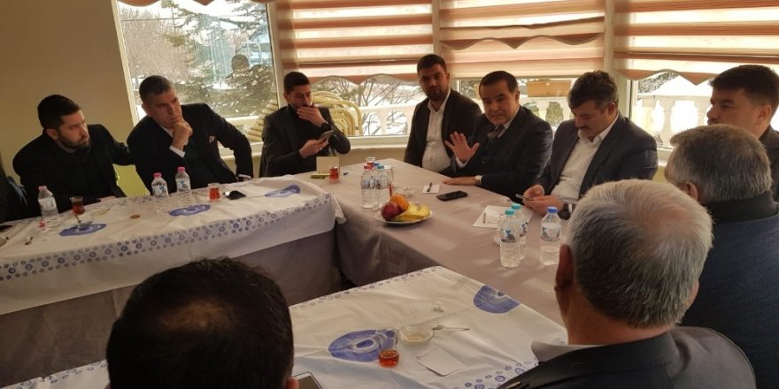 AK Partili belediye başkanları istişare toplantısında bir araya geldi