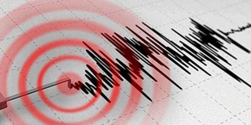 Malatya'da gece yarısı 5.0 büyüklüğünde korkutan deprem