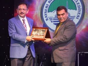 Özhaseki: Bir Vebal Taşıdığımız İçin Şehre Borcumuzu Ödüyoruz