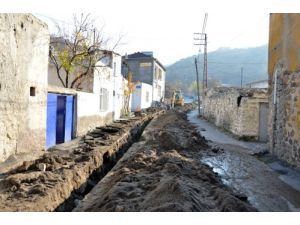 "Hacılar’da Doğalgaz Çalışmaları Tüm Hızıyla Sürüyor"