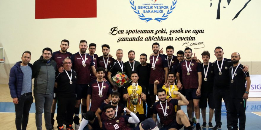 Konya Büyükşehir  1. Lige yükseldi