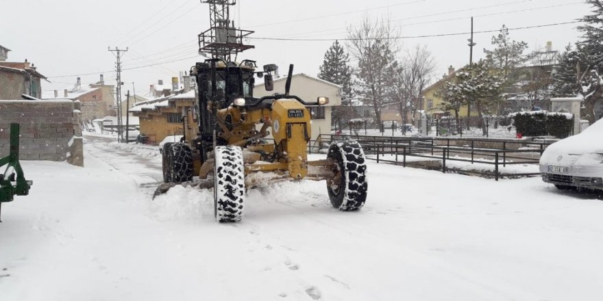 Selçuklu’da kar mesaisi