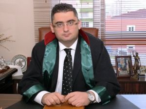 Eski Baro Başkanı Hatinoğlu: Dershaneler, Fırsat Eşitsizliğini Dengeliyor