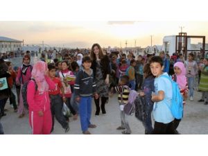 Lise Öğrencisinden Suriyeli Sığınmacılara Yardım Eli