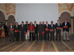 Kurbanla Gönül Köprüsü Kuranlara Teşekkür Plaketi