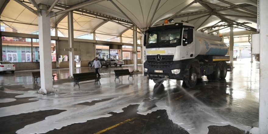 Selçuklu’da pazar yerleri dezenfekte edildi