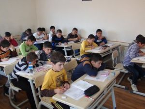 'Okuma Salonlarımızı Kapatmayın'