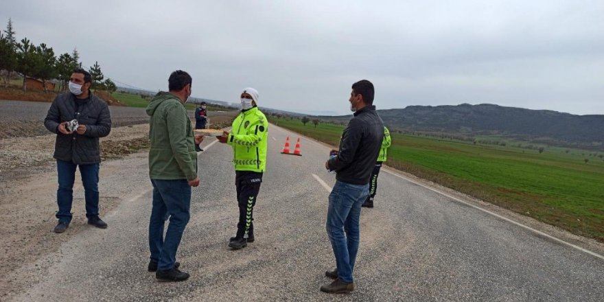 Başkan Çiğdem’den polislere baklava ikramı