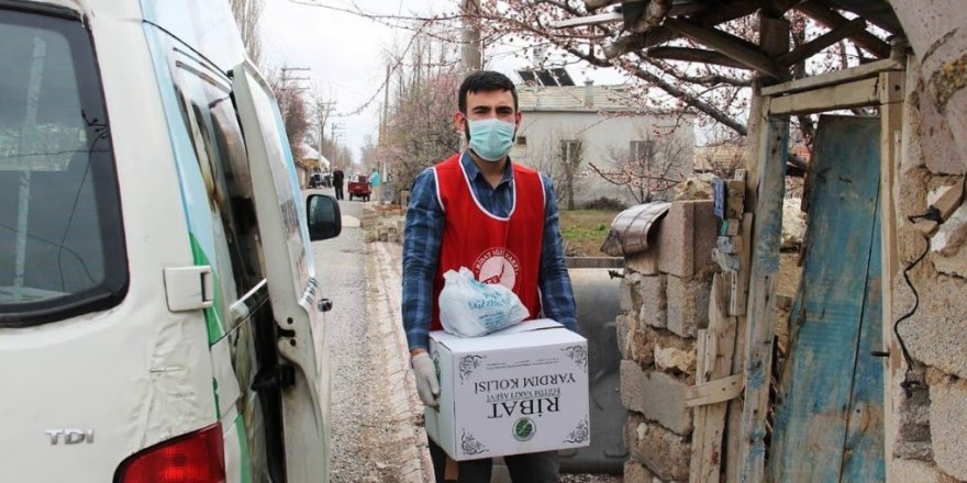 Ribat Aşevi yüzleri güldürüyor