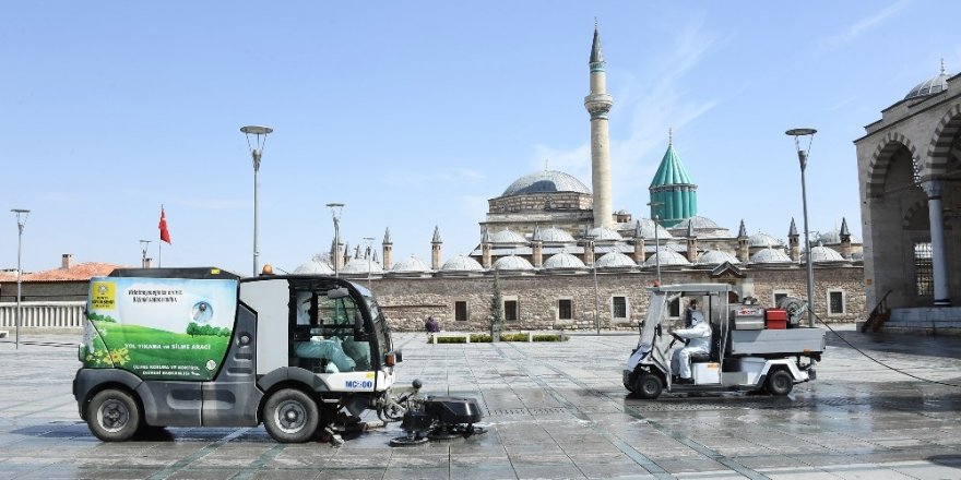 Konya’da dezenfeksiyon çalışmaları artarak devam ediyor