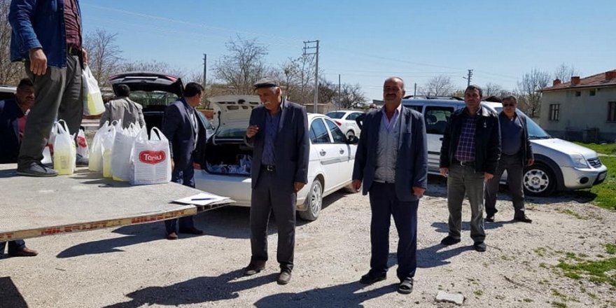 Konya Şeker üreticilere koruyucu sağlık seti dağıttı