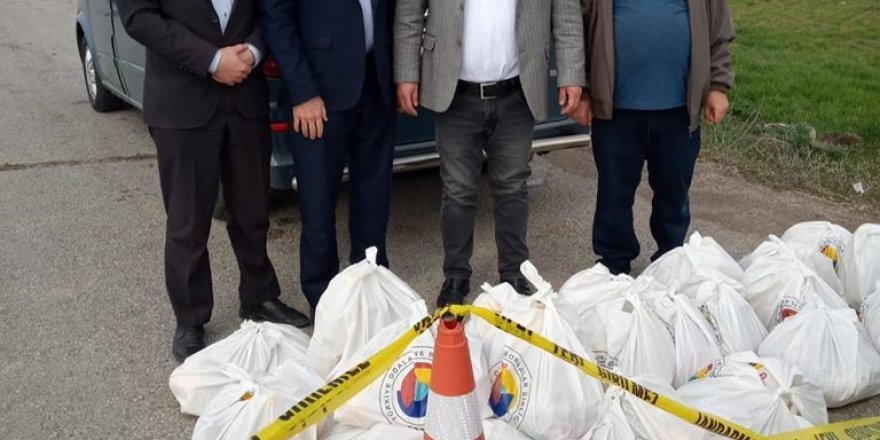 Beyşehir’de dar gelirli ihtiyaç sahibi ailelere gıda yardımı