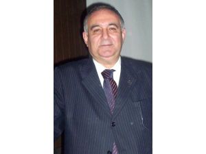 Küçüker: Üniversiteler İhtiyaçtan Fazla Optisyen Mezun Ediyor