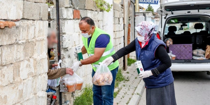 Başkan Kavuş: “Konya, yardımlaşma ve dayanışmanın en güzel örneklerinin sergilendiği şehirdir”