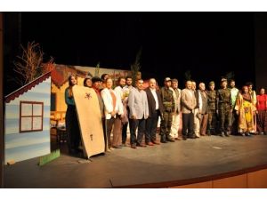 Yüreğir’de Tiyatro Günleri Başladı