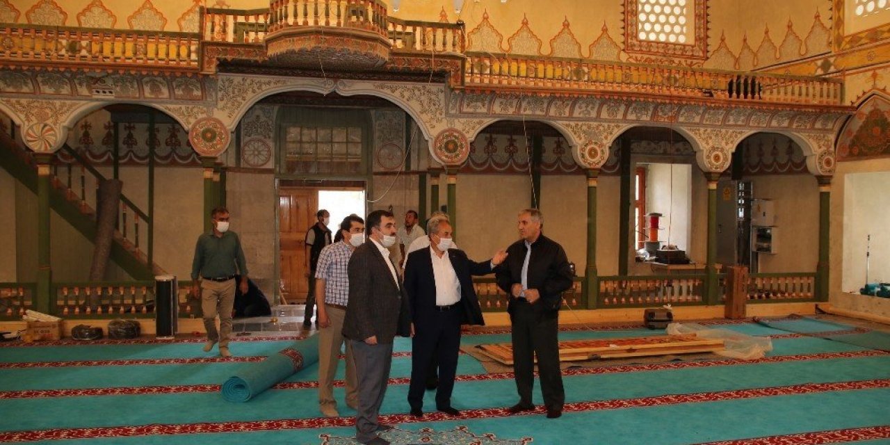 Konya Vakıflar Bölge Müdürü Nurullah Osmanlı Akşehir’i ziyaret etti