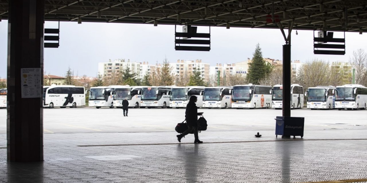 Konya Otogarı'nda hareketlilik başlıyor