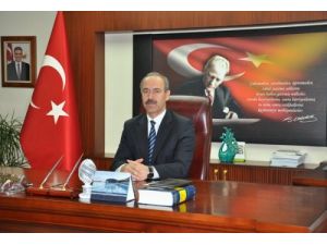 Vali, Toplulaştırma Çalışmaları Hakkında Köylüleri Bilgilendirdi