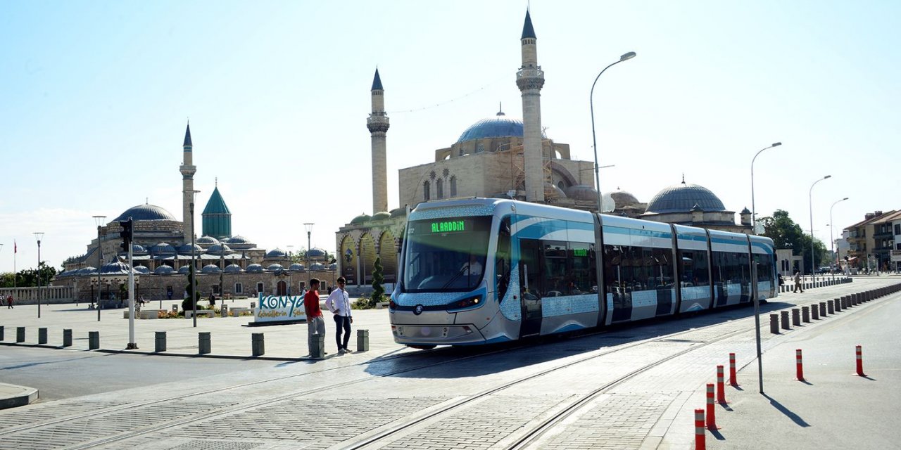 Konya'da sağlık çalışanlarına ücretsiz ulaşım desteği devam ediyor