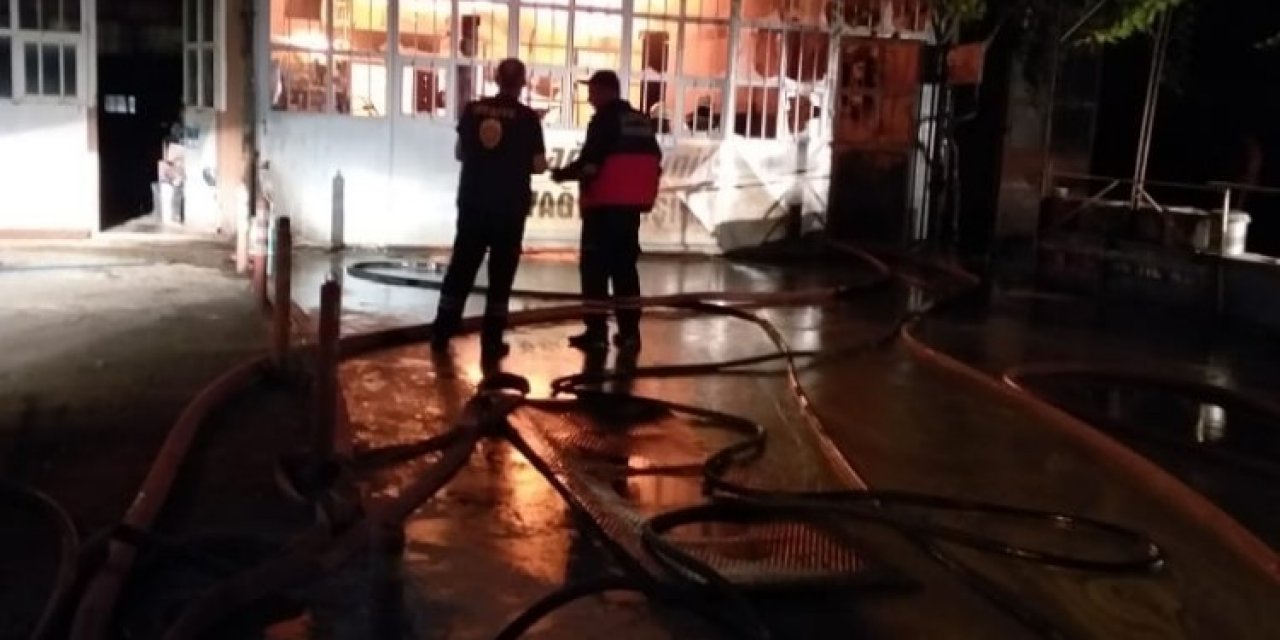 Konya'nın Akşehir ilçesinde  sanayide yangın çıktı