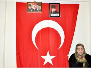 Kanıyla Türk Bayrağı çizerek kurtulan gazi
