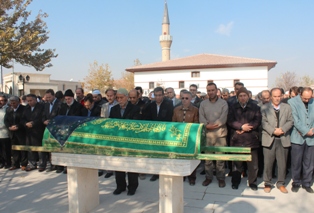 Ali Selami Sakal annesini kaybetti