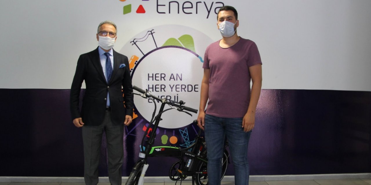 Enerya 500 bininci aboneye elektrikli bisiklet hediye etti