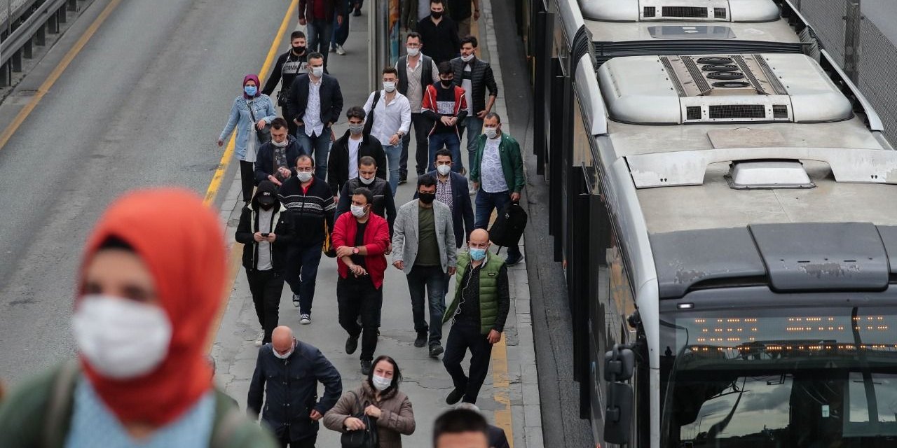 AK Parti seçmenin çoğunluğu TÜİK'in enflasyon açıklamasına inanmıyor