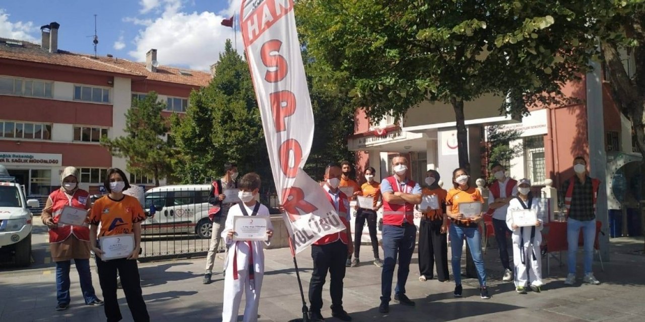 Konya Han Spor Kulübünden Kızılay’a kan bağışı desteği