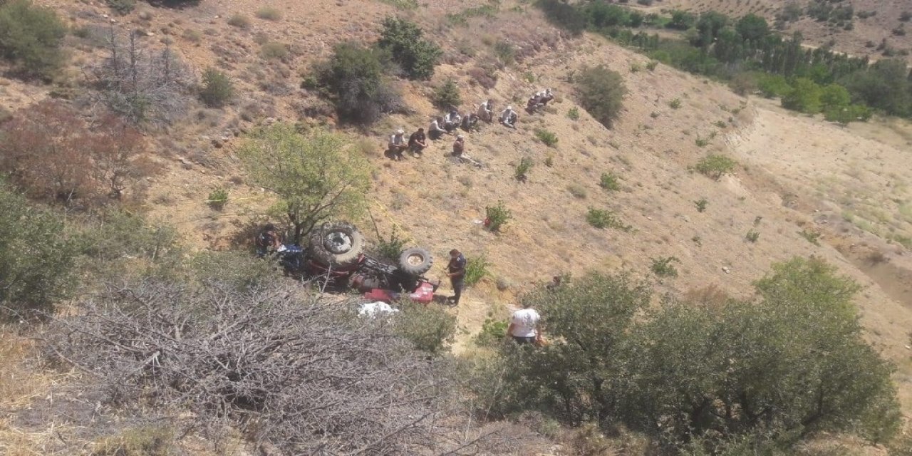 Karaman’da traktör devrildi: 1 ölü