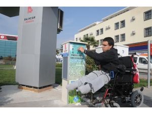 Balıkesir Belediyesi İki Tane Tekerlekli Sandalye Şarj İstasyonu Kurdu