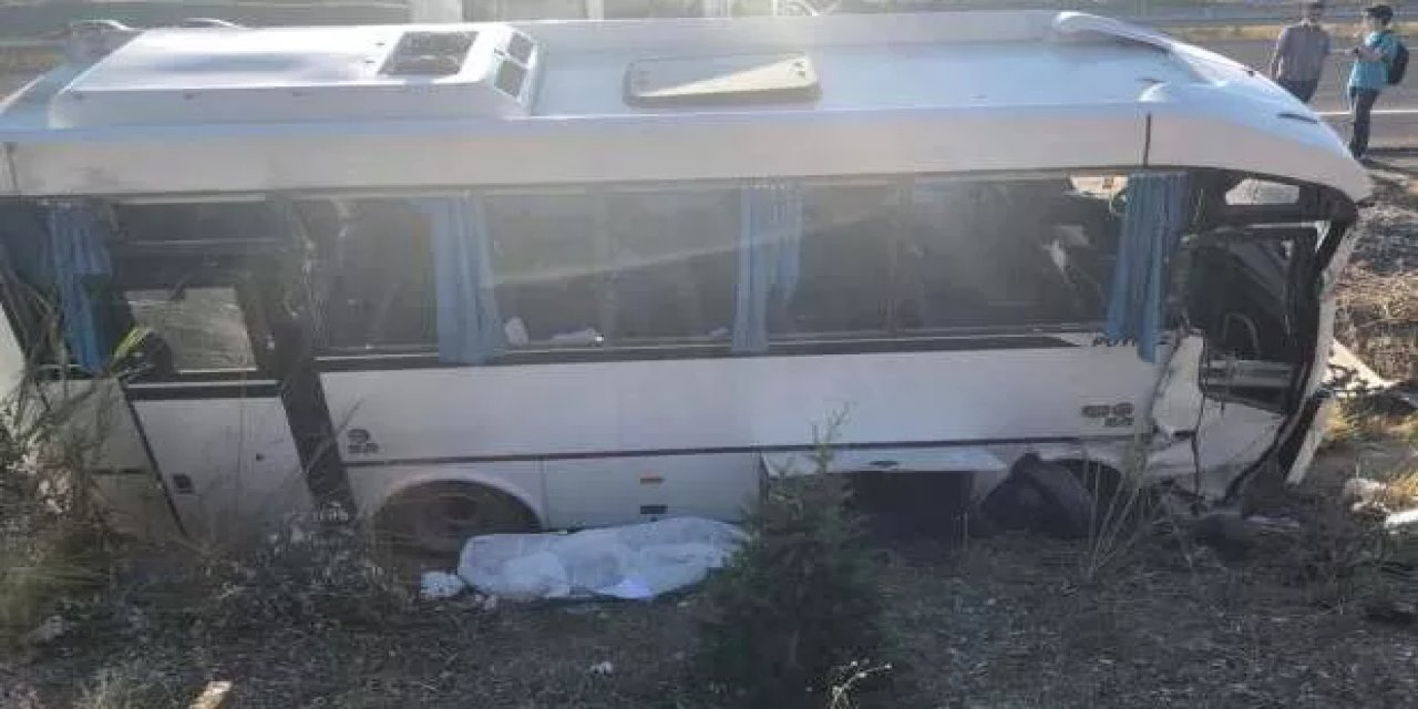Aselsan personelini taşıyan minibüs kaza yaptı