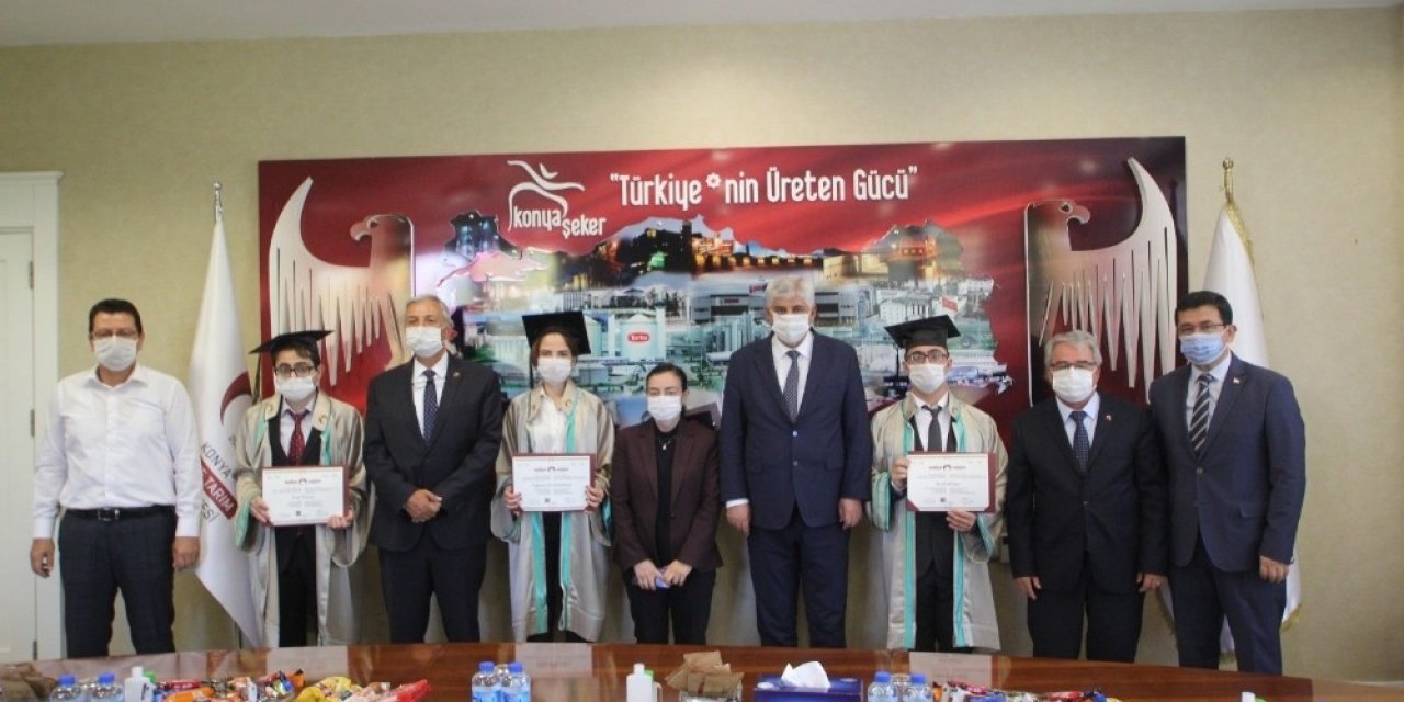 Konya'da diplomalarını aldıkları gün iş başı yaptılar