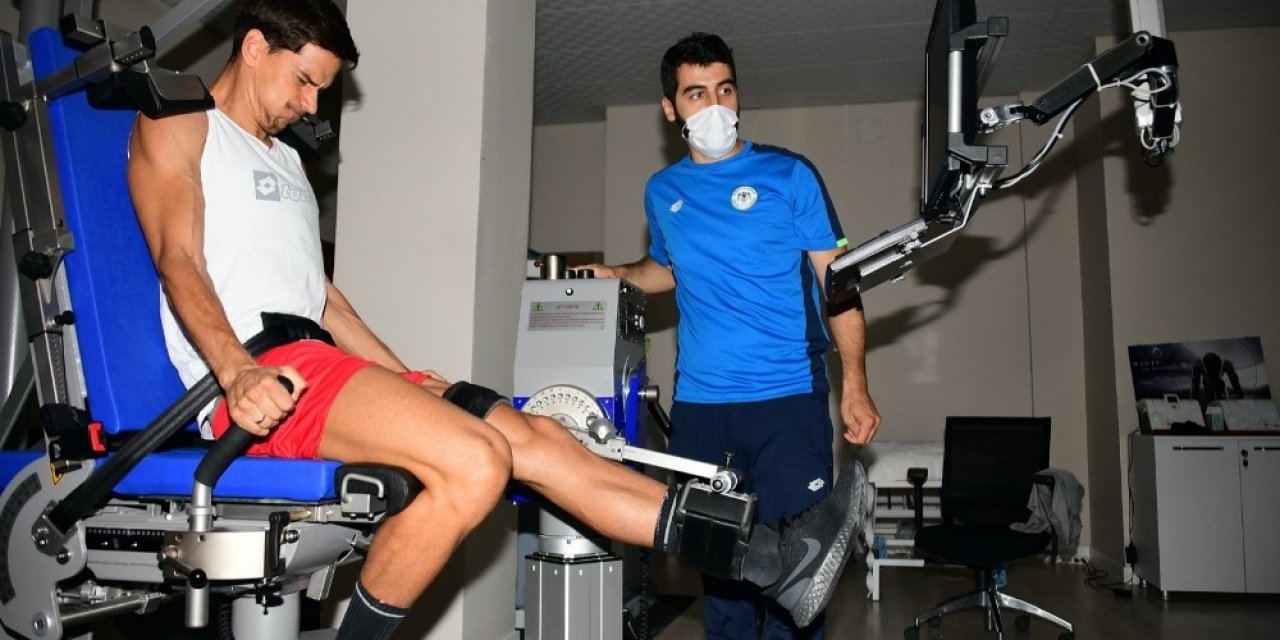 Konyaspor’da Jevtovic takımla çalışmalara başladı